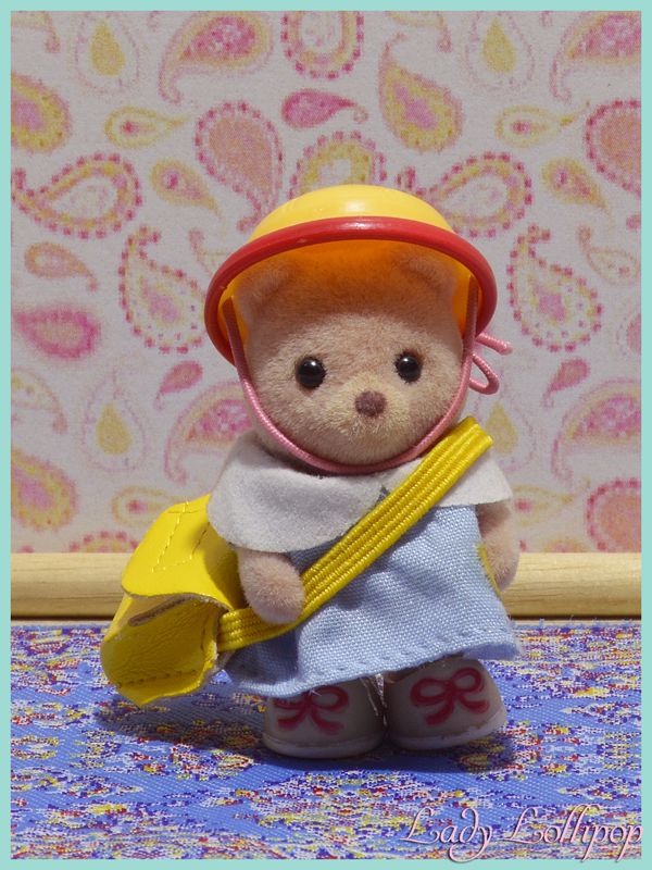 Sylvanian Families 2009 Carry Case standing Petite Bear Baby