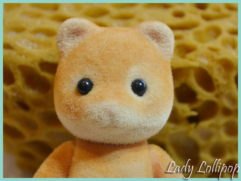 Adding in more details to my Sylvanian Families Cheetah figure