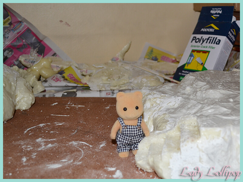 DIY Sylvanian Families Beachfront diorama carved steps