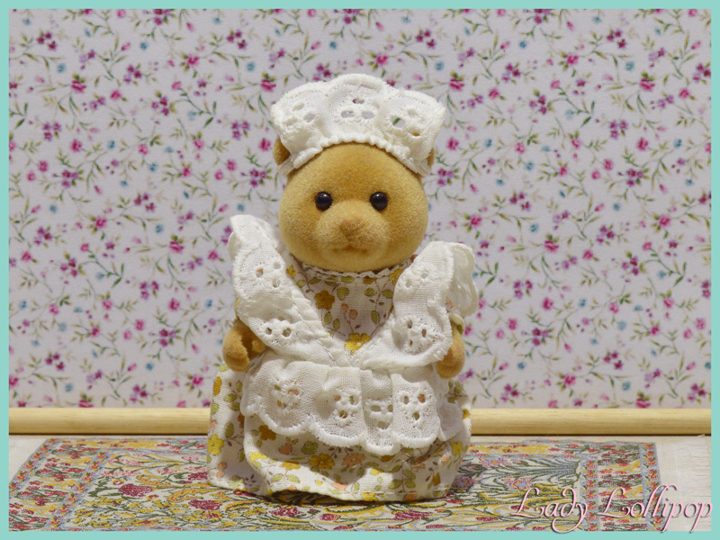 Sylvanian Families Village Florist May Blossom Bear