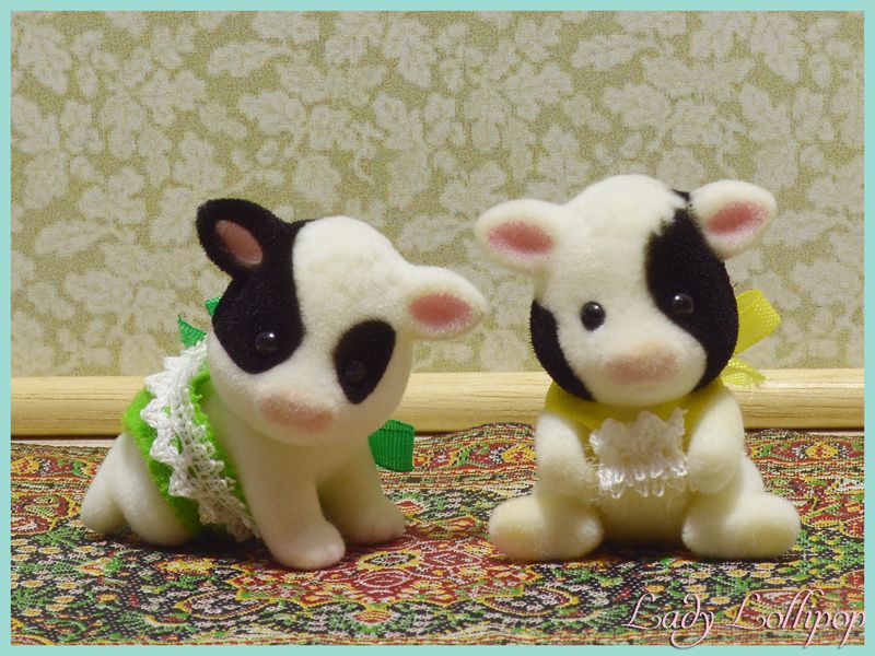 Sylvanian Families Buttercup Friesian Cow Twins
