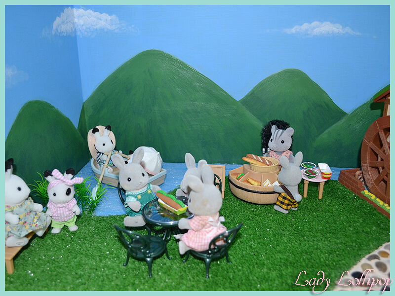 Scrumptious sandwiches set on display in the Rooibosch Hill DIY bakery diorama