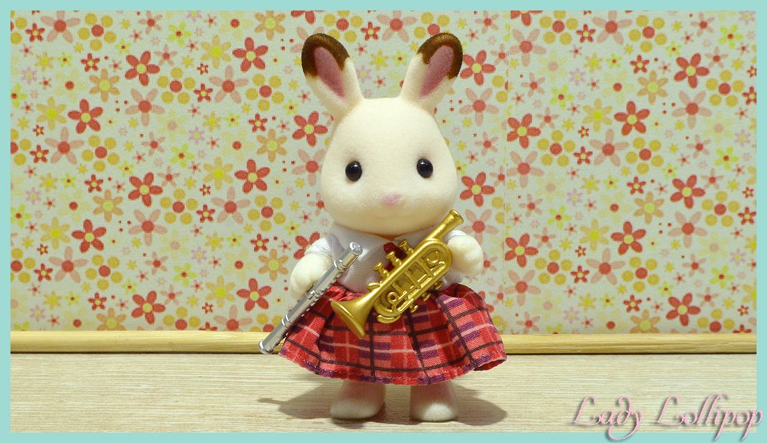Freya Chocolate rabbit sister from the Sylvanian Families School Music Set