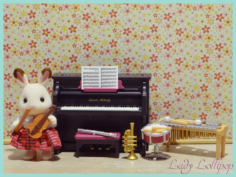 Sylvanian Families School Music Set with Chocolate Rabbit sister Freya