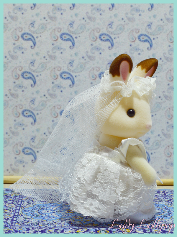 Sylvanian Families Chocolate rabbit bride in wedding dress with her veil